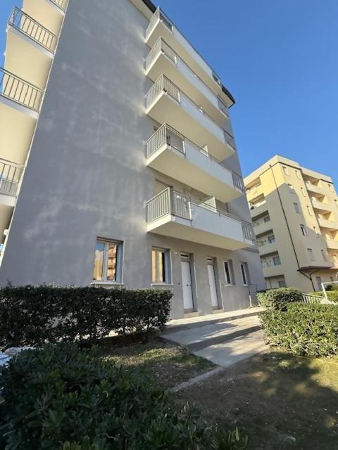Viola Lido Adriano Villa Dış mekan fotoğraf