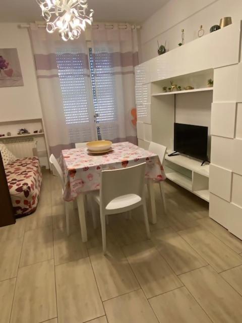 Viola Lido Adriano Villa Dış mekan fotoğraf